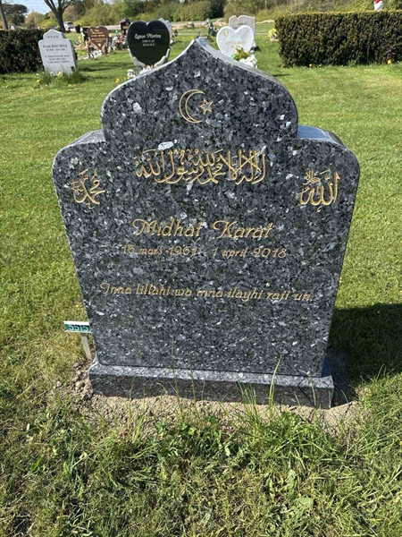 Grave number: R 05M 163, 164
