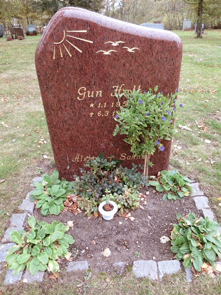 Grave number: HNB I    51