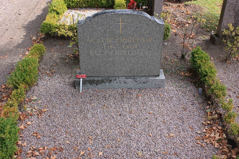 Grave number: Ö U04    24