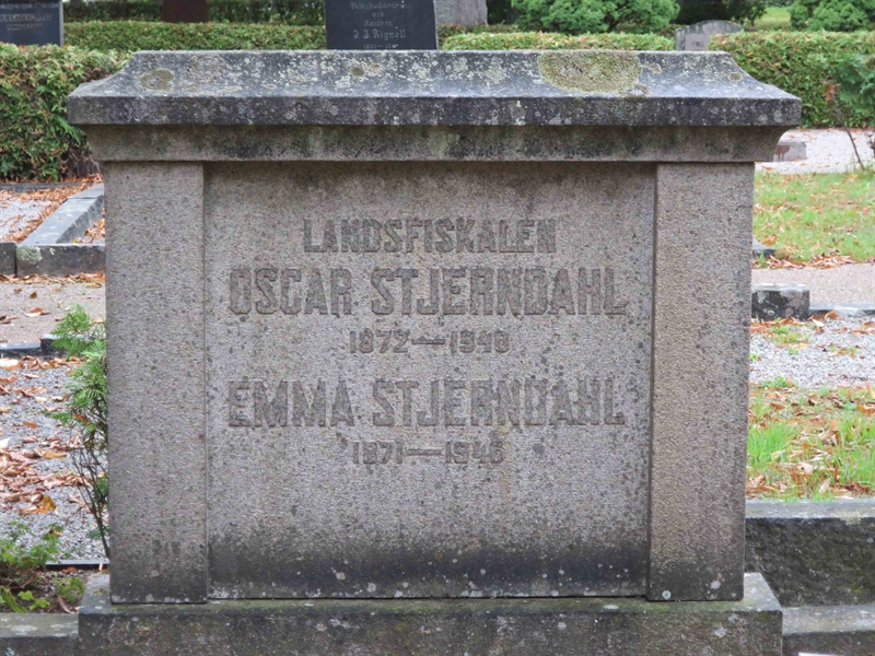 Grave number: HÖB 6   169