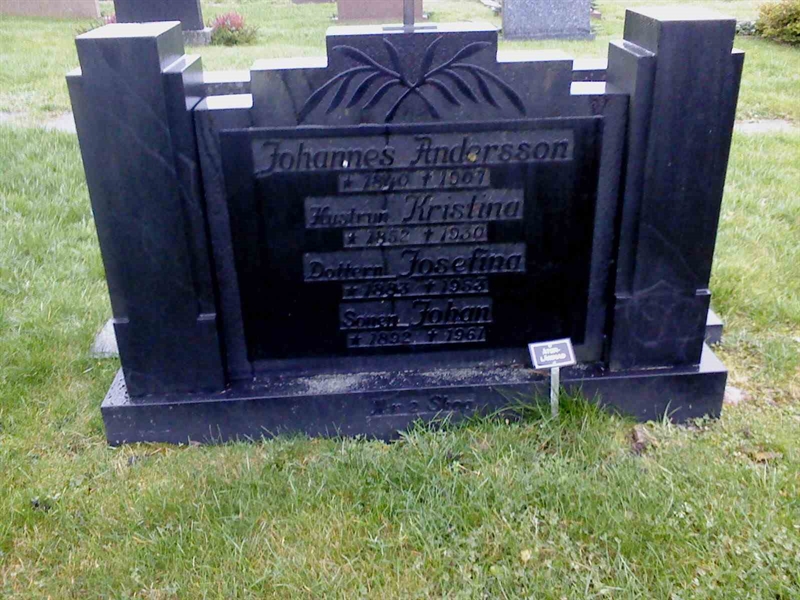 Grave number: FÖ FÖ 2004