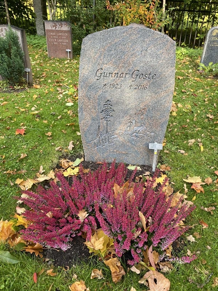 Grave number: 1 H   277