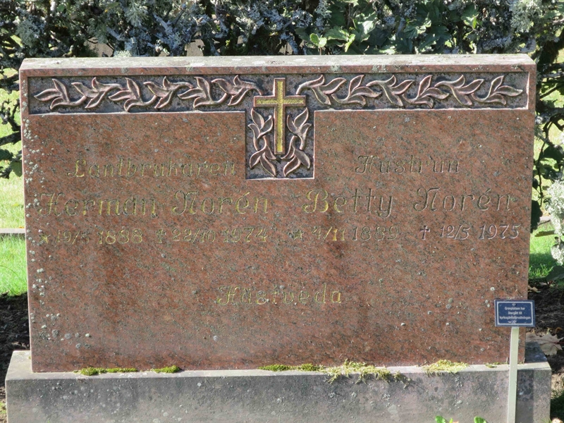 Grave number: HK J   109, 110