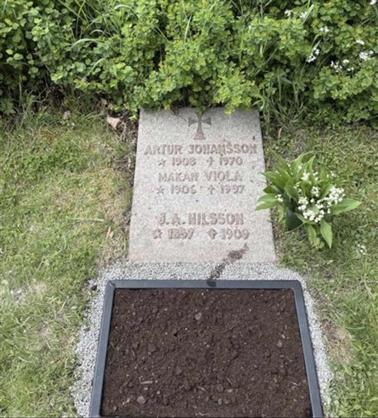 Grave number: 1 GL.8   350