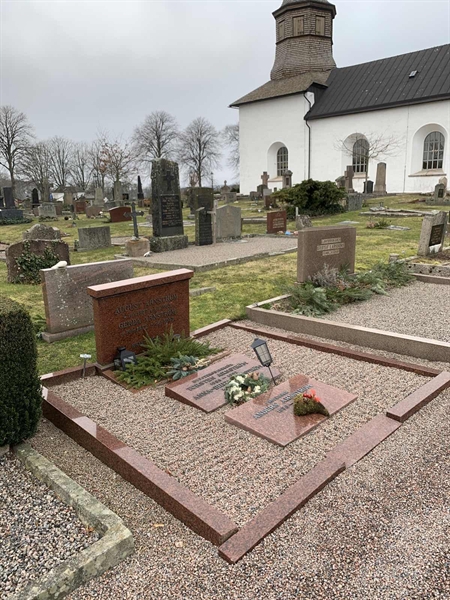 Grave number: SÖ C    19, 20