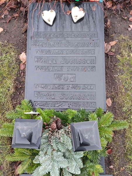 Grave number: Ö 33i     8, 9