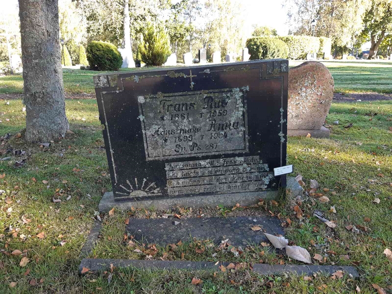 Grave number: Fr 7  1003-1004
