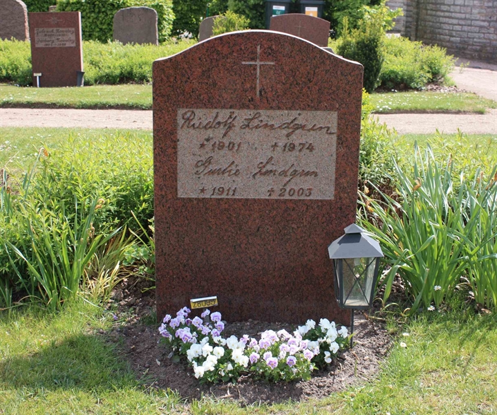 Grave number: Ö 28   148, 149