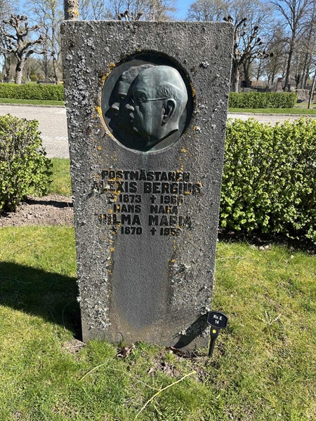 Gravnummer: 22 E    14