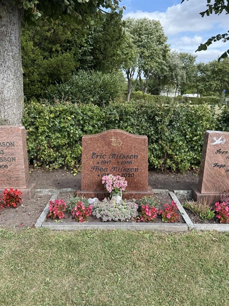 Grave number: ON C   641