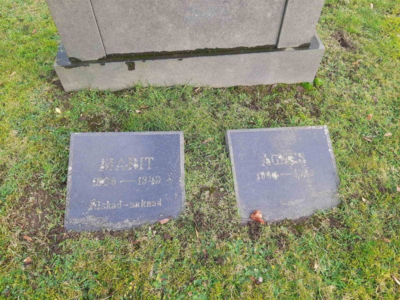 Grave number: HG E    51