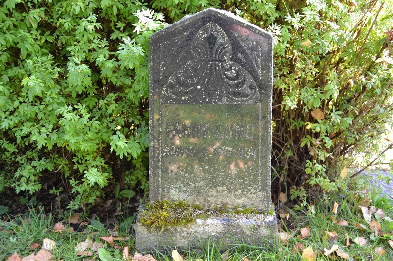 Grave number: 4 B   560