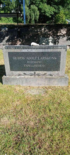 Grave number: 4 A     3-4