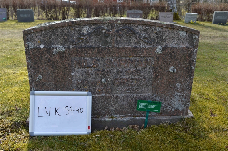 Grave number: LV K    39, 40