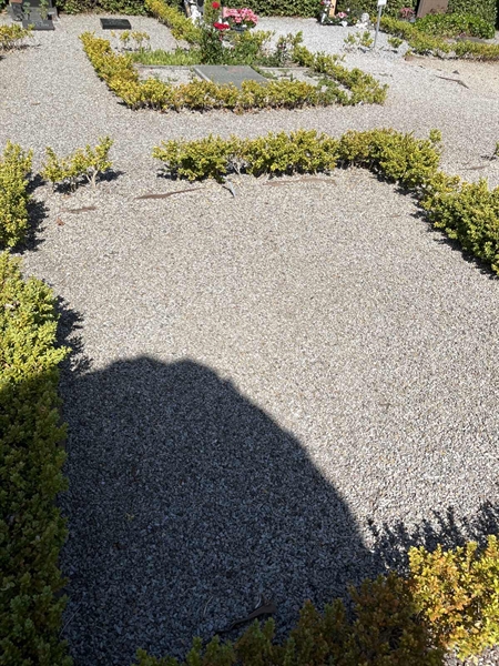 Grave number: NK F 150-151