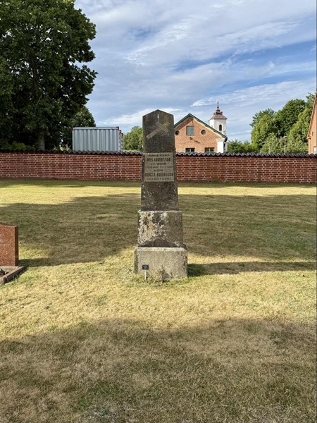 Grave number: BR E     4