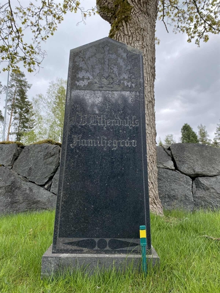 Hautatunnus: 1 04 25, 26