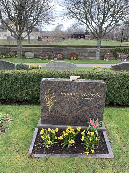 Grave number: SÖ L     8, 9