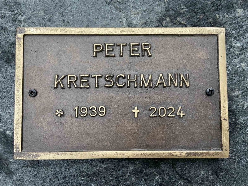 Grave number: 1 33 2