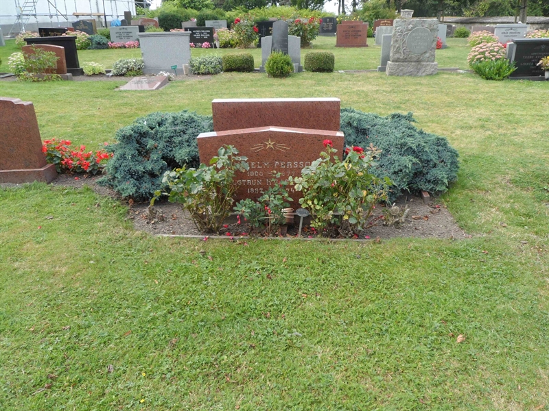 Grave number: SK D   210, 211