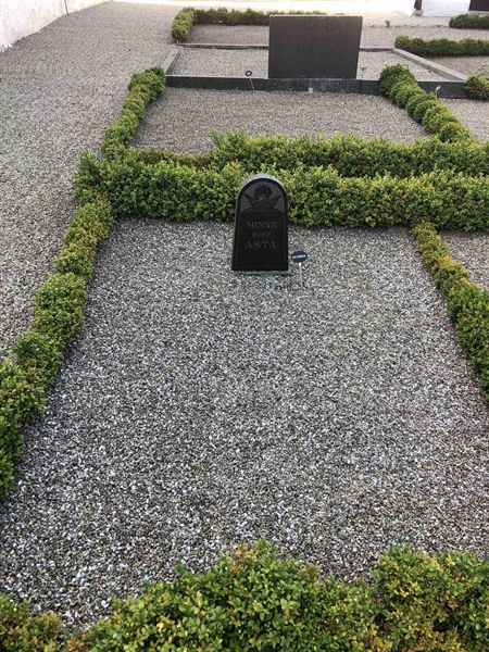 Grave number: MK G   156