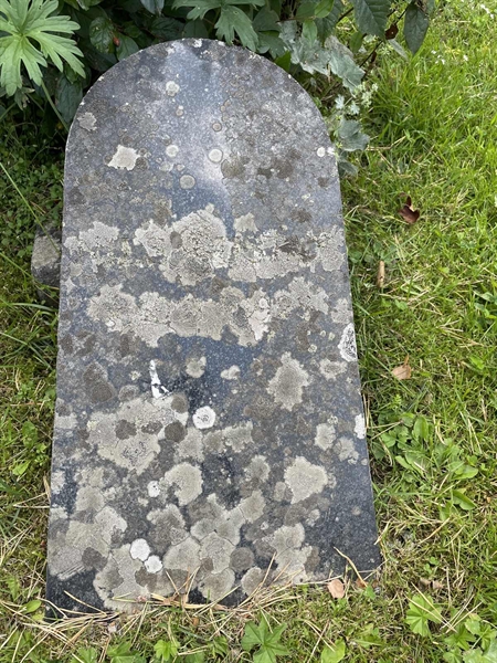 Grave number: 1 P2    80