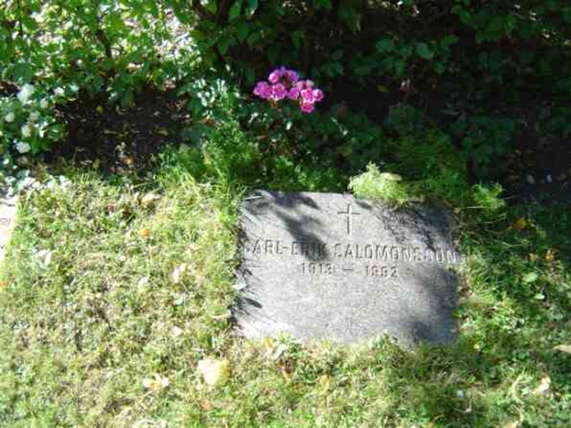 Grave number: FLÄ URNL    93