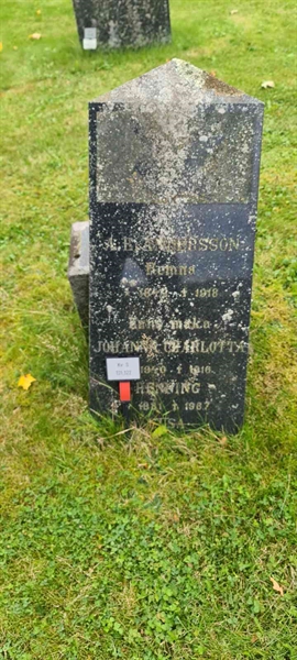 Grave number: M S  121, 122