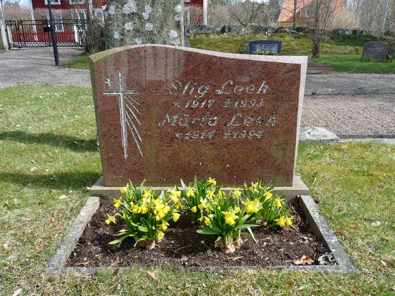 Grave number: LE 1   43