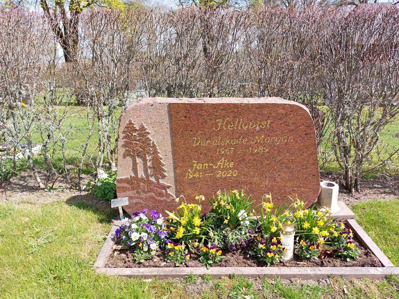 Grave number: HÖ 8  111, 112