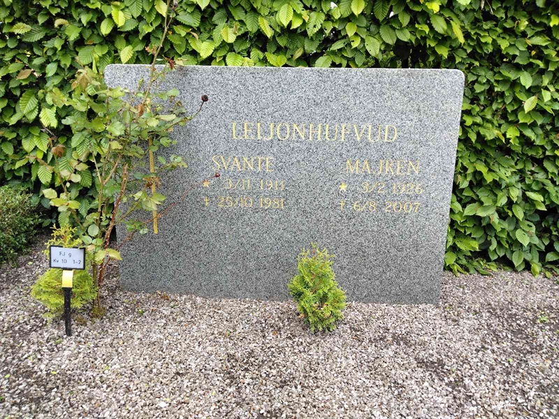 Grave number: FJ G 1D     1-2