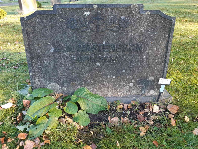 Hautatunnus: Fr 7   989-990