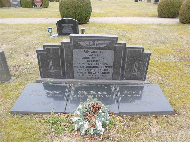 Grave number: V 9   166