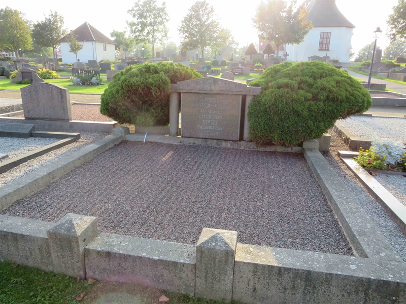 Gravnummer: 1 03   28