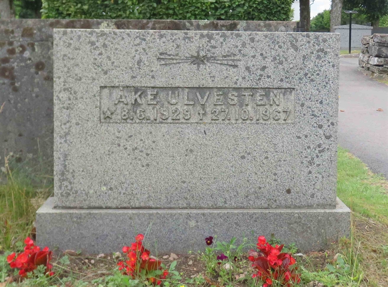 Grave number: 01 U    51