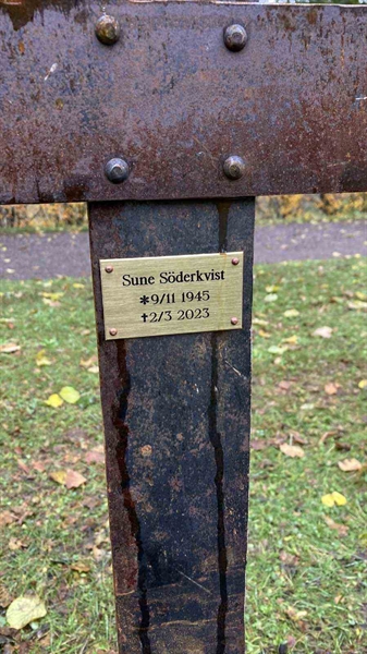 Hautatunnus: Kärn ny C   187-188