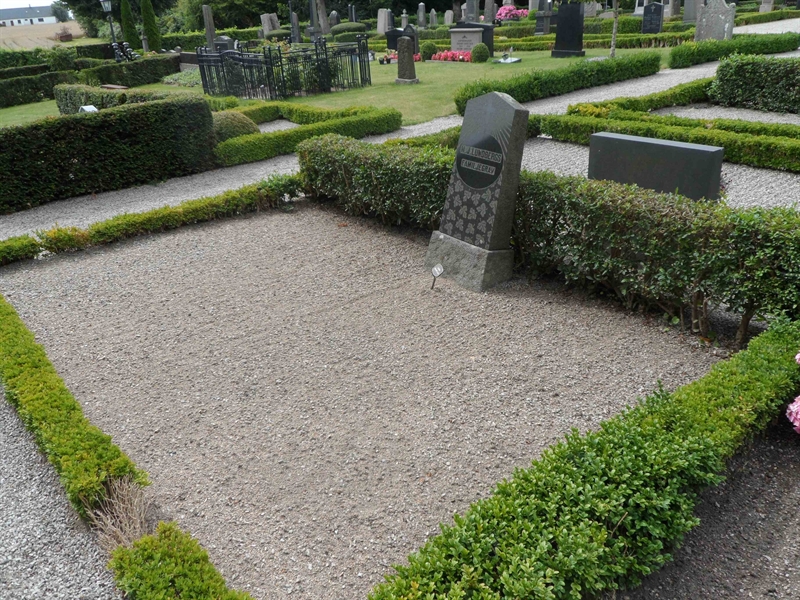 Grave number: HGK 2    41