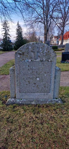 Grave number: 1 08     1-3