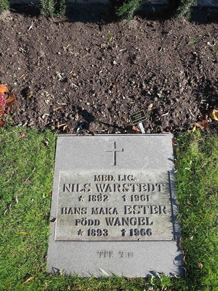 Grave number: HÖB 52    16