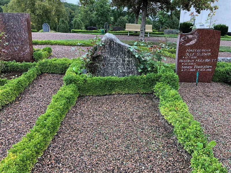 Grave number: Kå 43    46