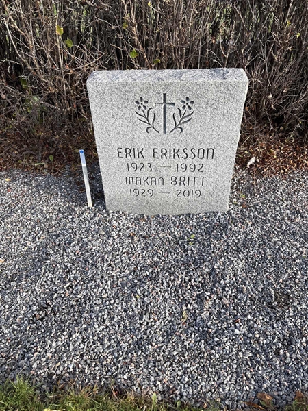 Grave number: 4 N ND   239