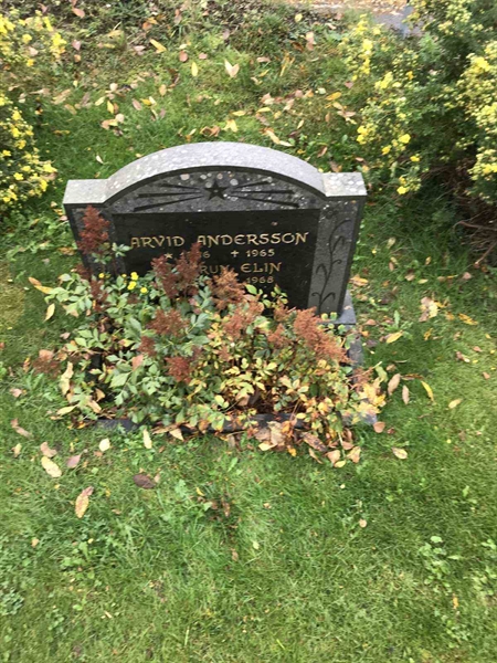 Grave number: B 02     5, 6