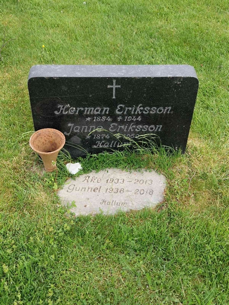 Grave number: 05 P   28