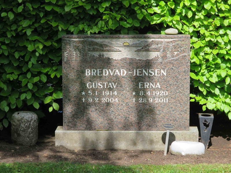 Grave number: HÖB 44    15