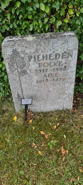 Grave number: M 18   12