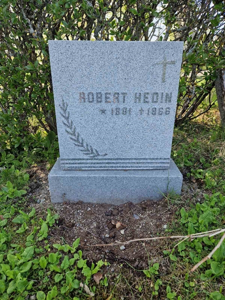 Grave number: 501 21 4179