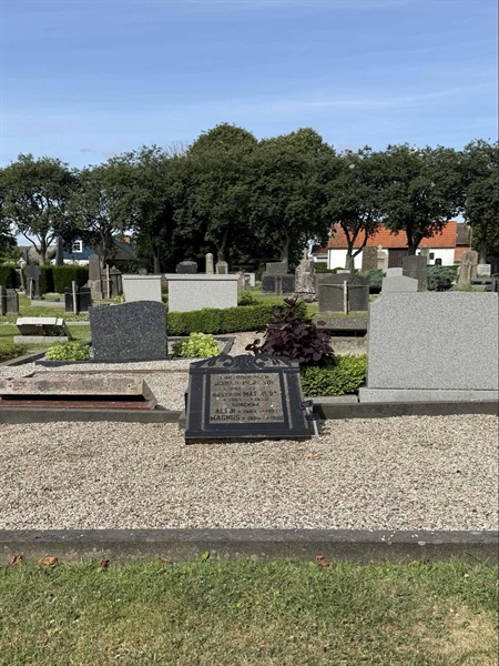 Grave number: ON C   483, 484, 485