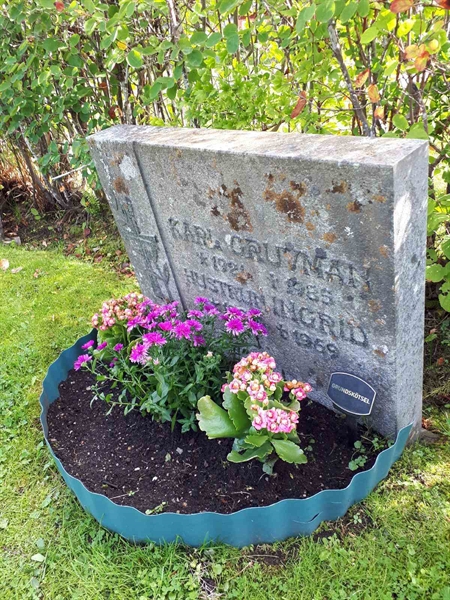 Hautatunnus: NK F B   114