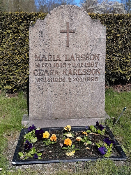 Grave number: KA 01    34