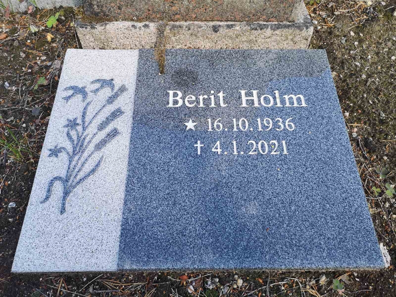 Hautatunnus: SK M    18